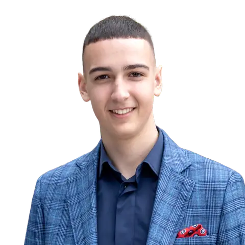 Viktor Yotzev, full-stack developer and computer science student